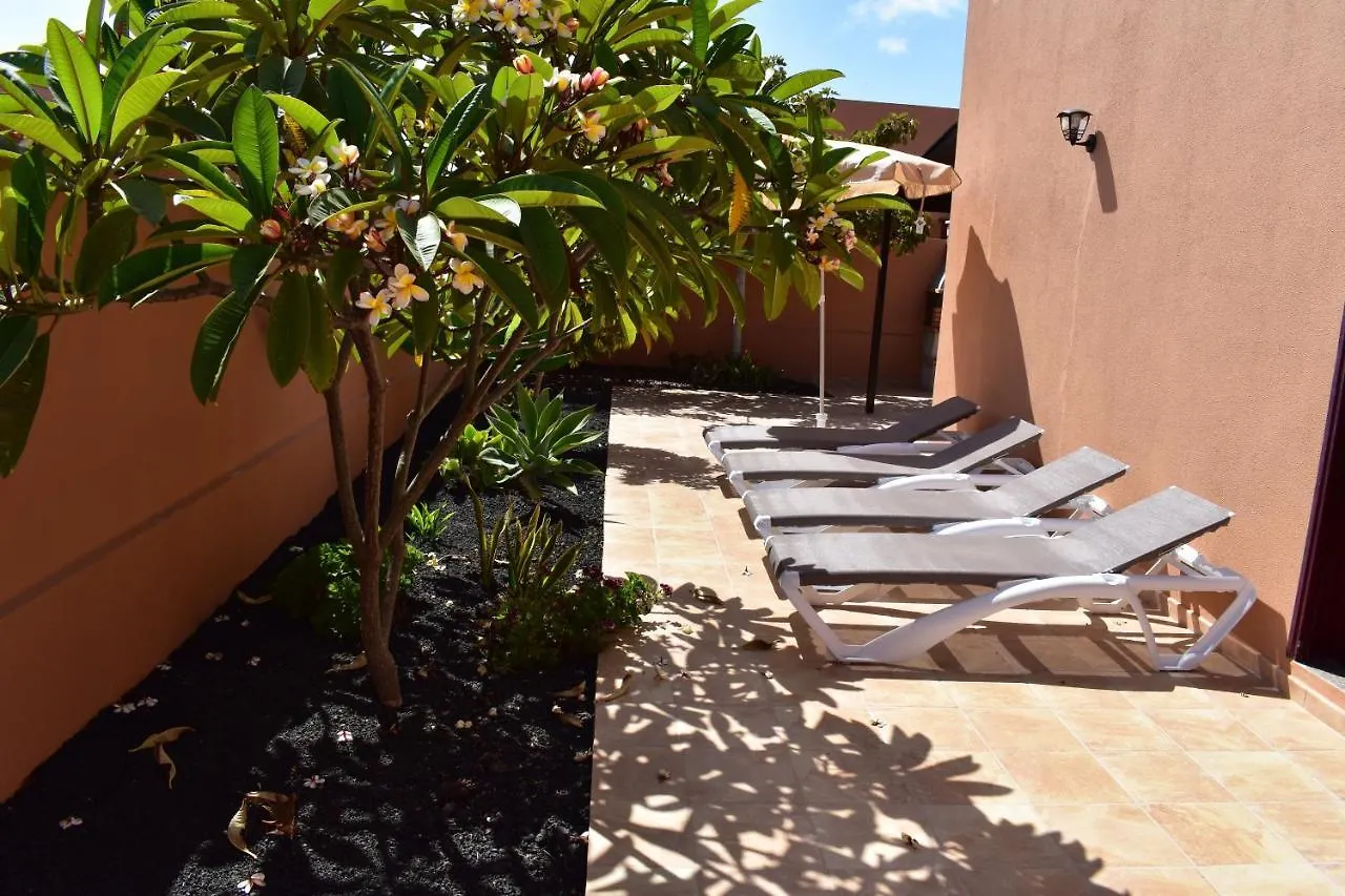 Anahi Homes Corralejo- Villa Drago 14 ラ・オリーバ 別荘