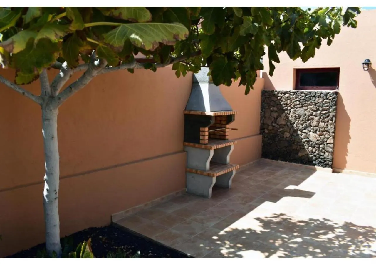 Anahi Homes Corralejo- Villa Drago 14 La Oliva 0*,  Spain
